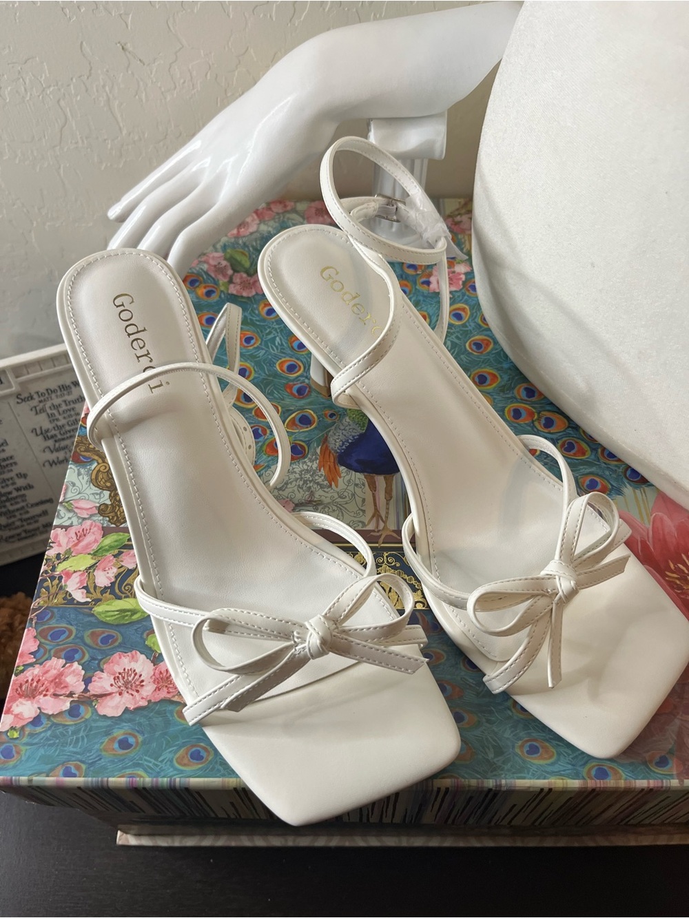 White Bow-Accent Strappy Sandals for Women